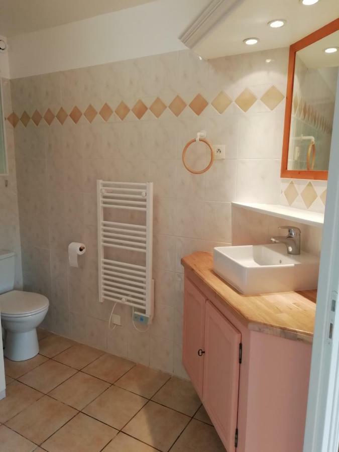 Gite Le Moulin Saint-Vaast-sur-Seulles 외부 사진